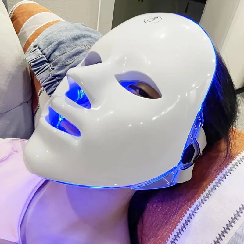 Wireless LED Photon Facial Mask, Full Coverage Red Light Skin Care Mask, Portable at Home Beauty Tool for Skin Brightening, Oil Control & Skin Texture Improvement
